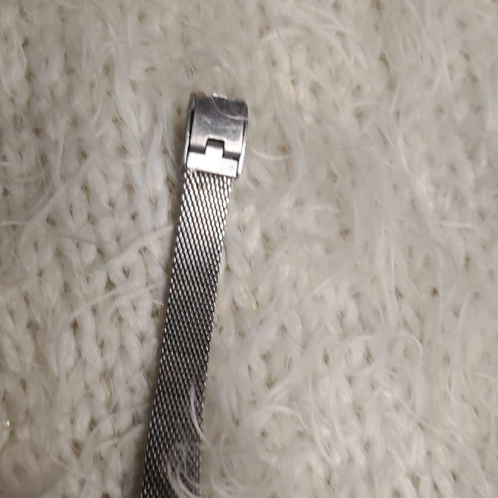 Vintage Timex Silver Rectangular Watch With Mesh … - image 3